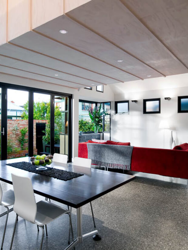 Westgarth Street Residence’s dining area to the living room